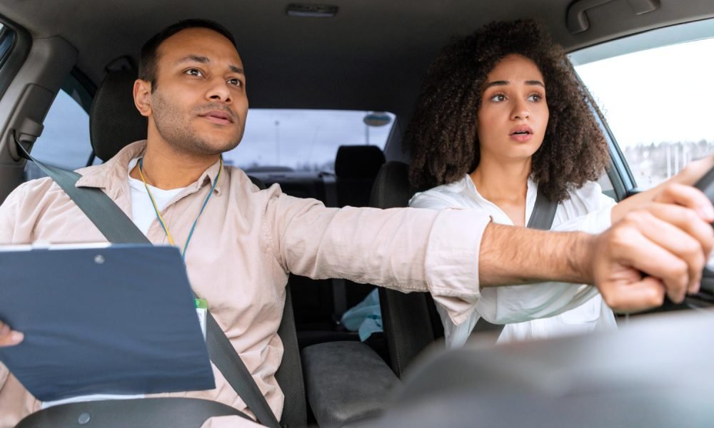 instructor-teaching-